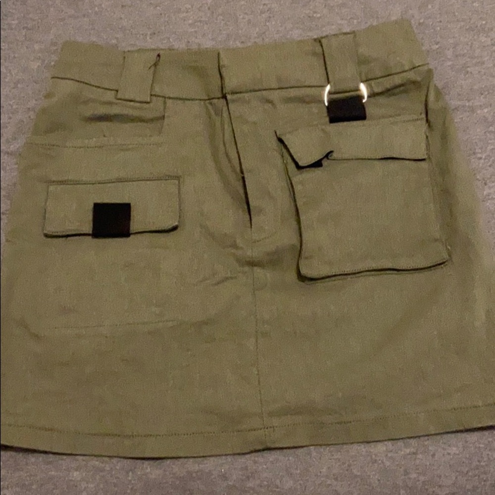 Fashion nova mini skirt